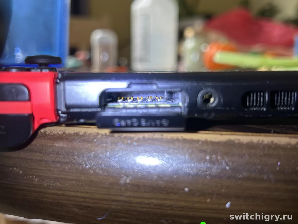 Как безопасно почистить слот картриджа на Nintendo Switch